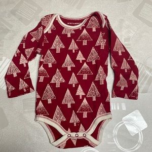 Burt’s Bees Holiday Onesie 6-9m